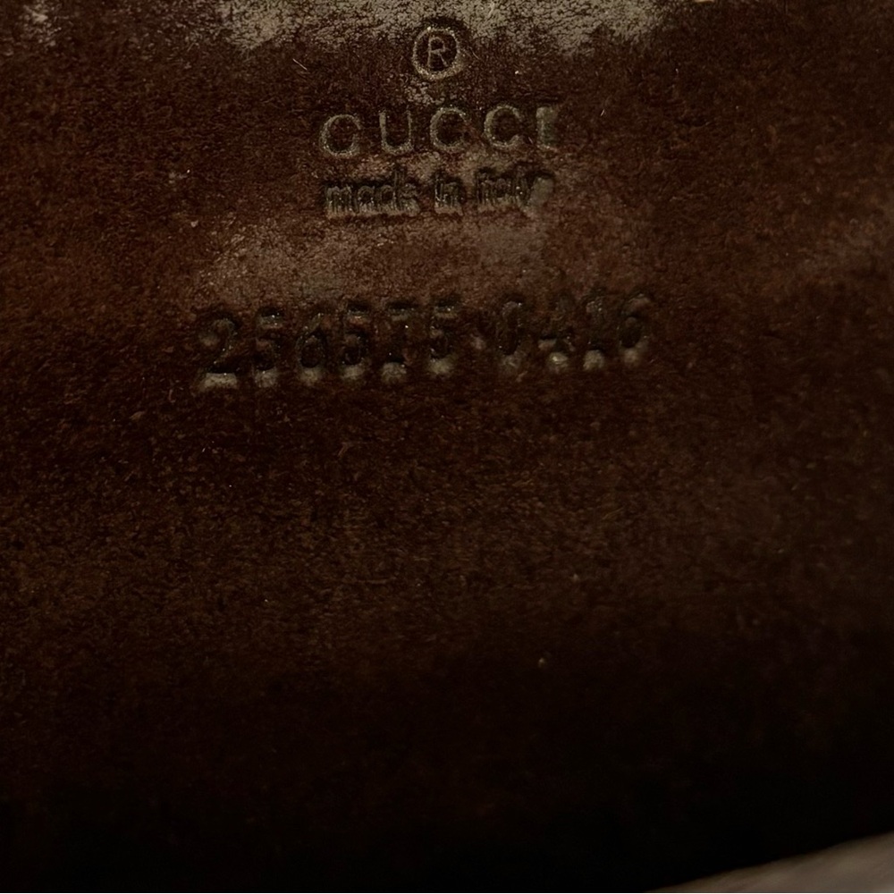 GUCCI Beige/Brown GG Supreme Canvas and Leather iPad Case - Picture 2 of 9